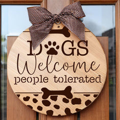 Dogs Welcome Round Sign Stencil